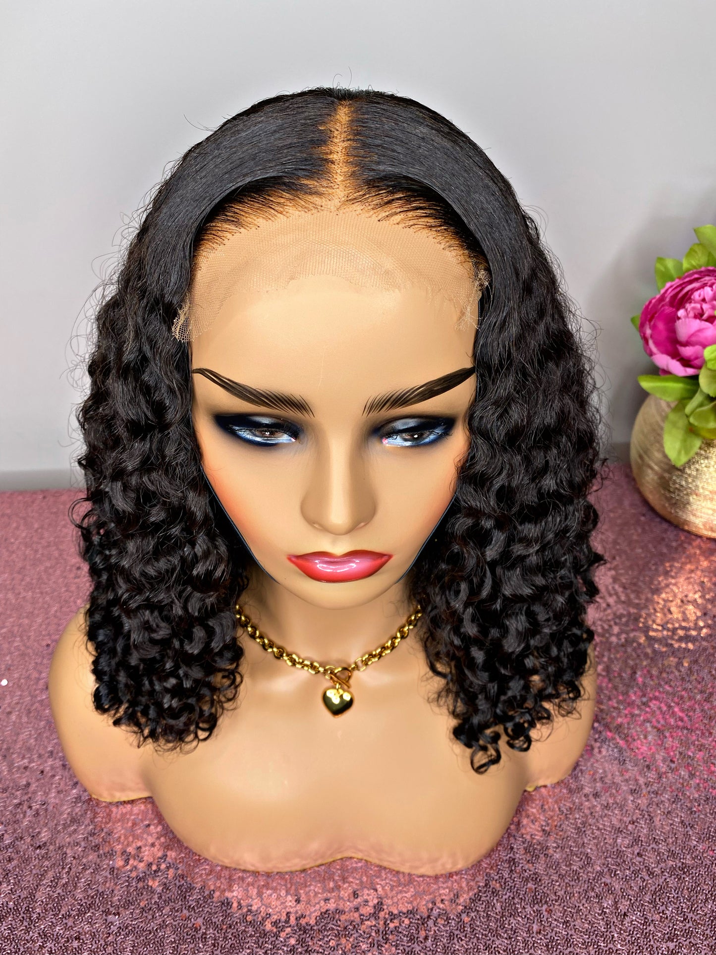 Lace closure wig construction