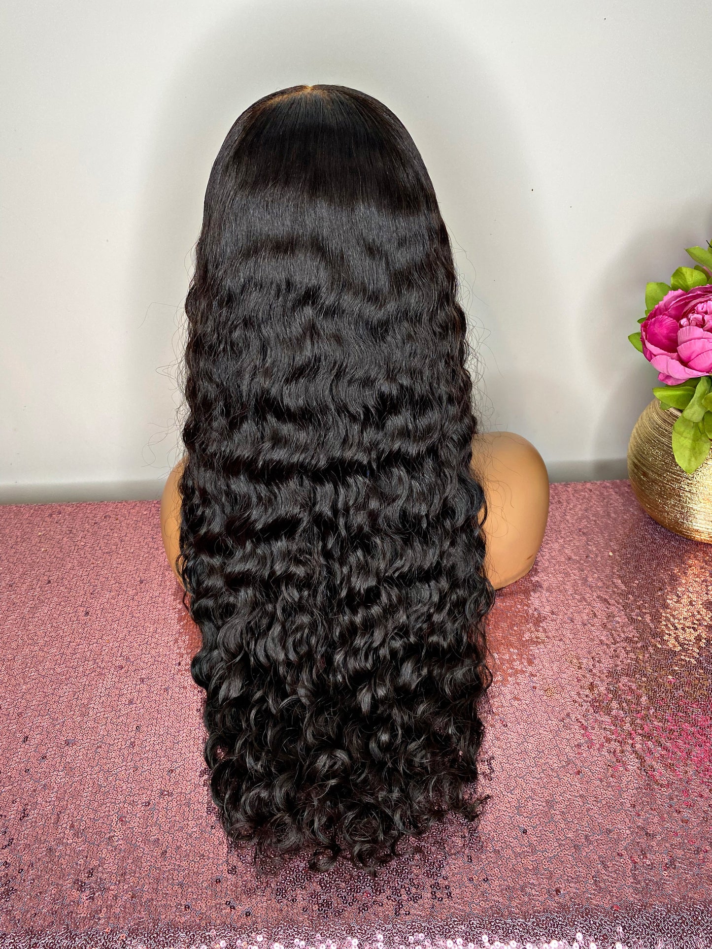 Lace frontal wig construction